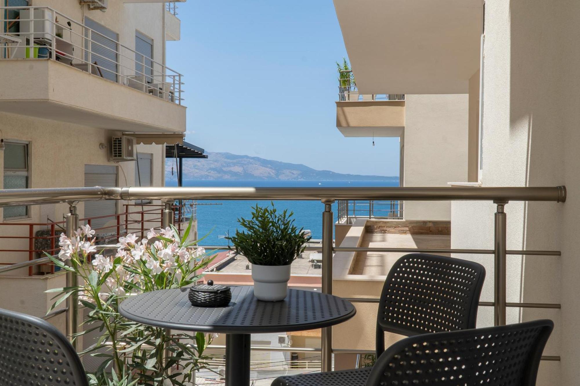 Mateo Apartments Sarande Exterior photo